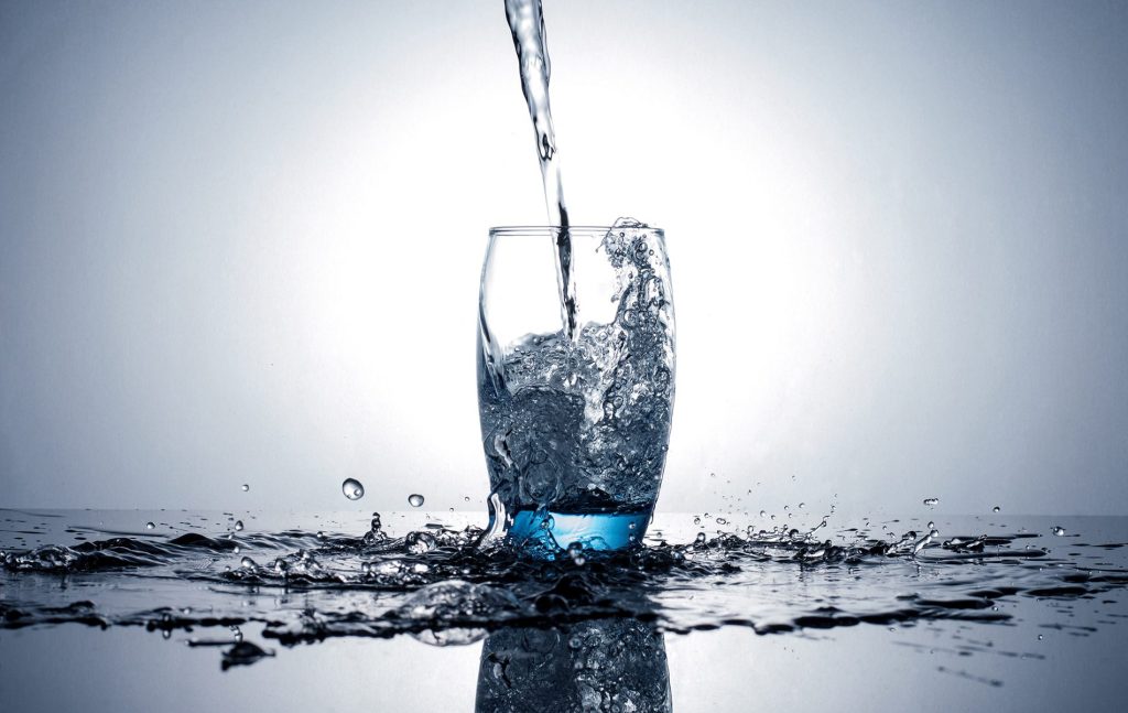 Νερό: Πώς η κατανάλωση του σας βοηθά να χάσετε βάρος
