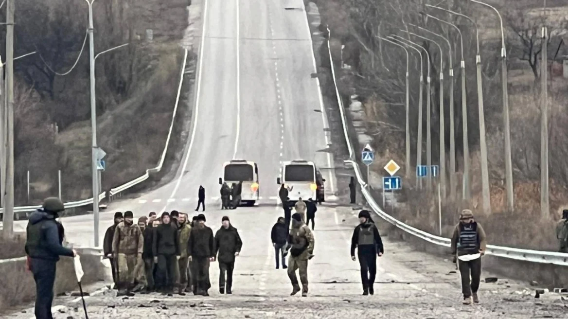 Νέα ανταλλαγή αιχμαλώτων μεταξύ Ρωσίας και Ουκρανίας – Μεταξύ αυτών και απο το Φιδονήσι