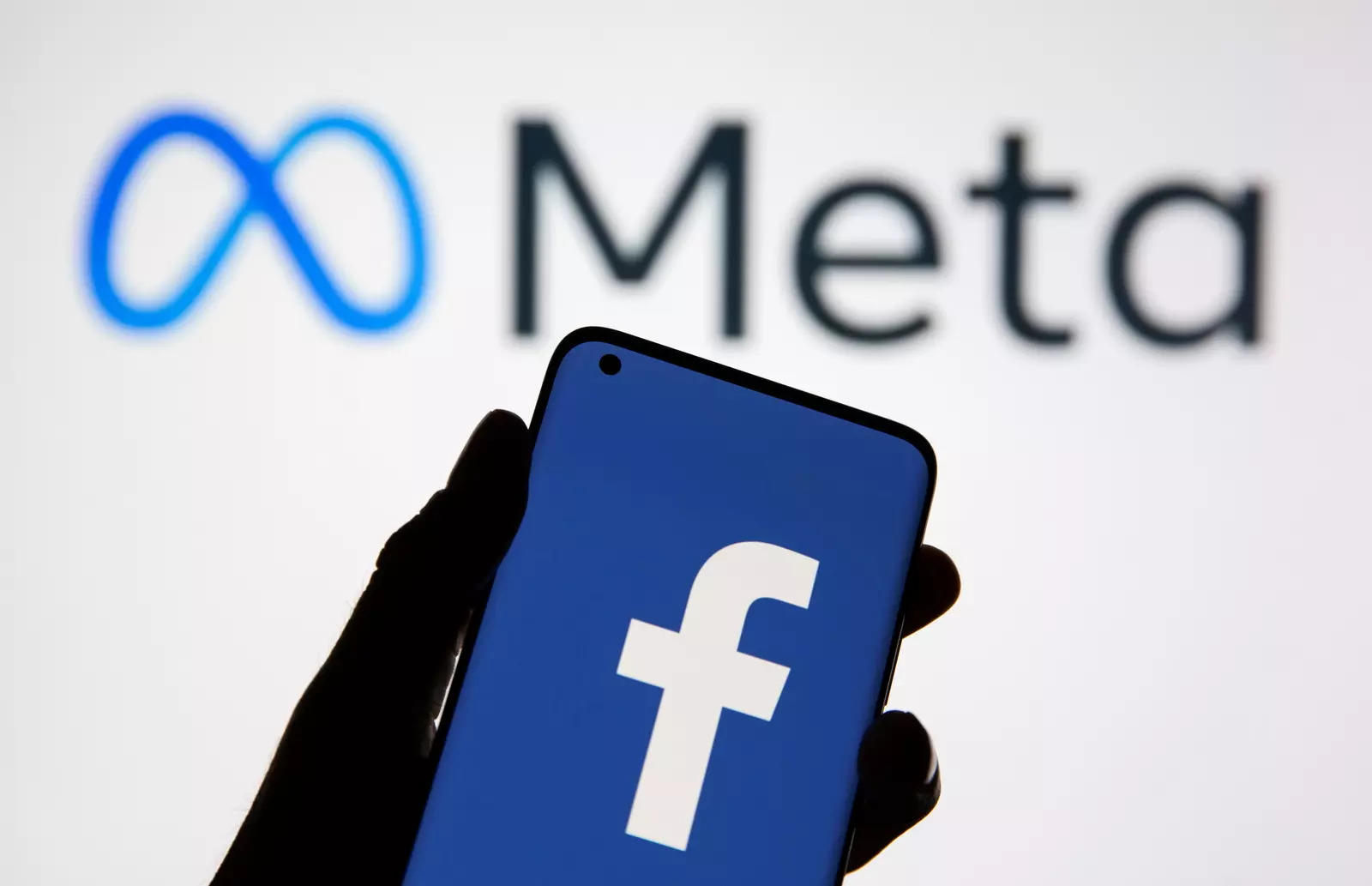 Facebook: Βαρύ πρόστιμο 265 εκατ. ευρώ από την Ιρλανδία στο για την διαρροή δεδομένων