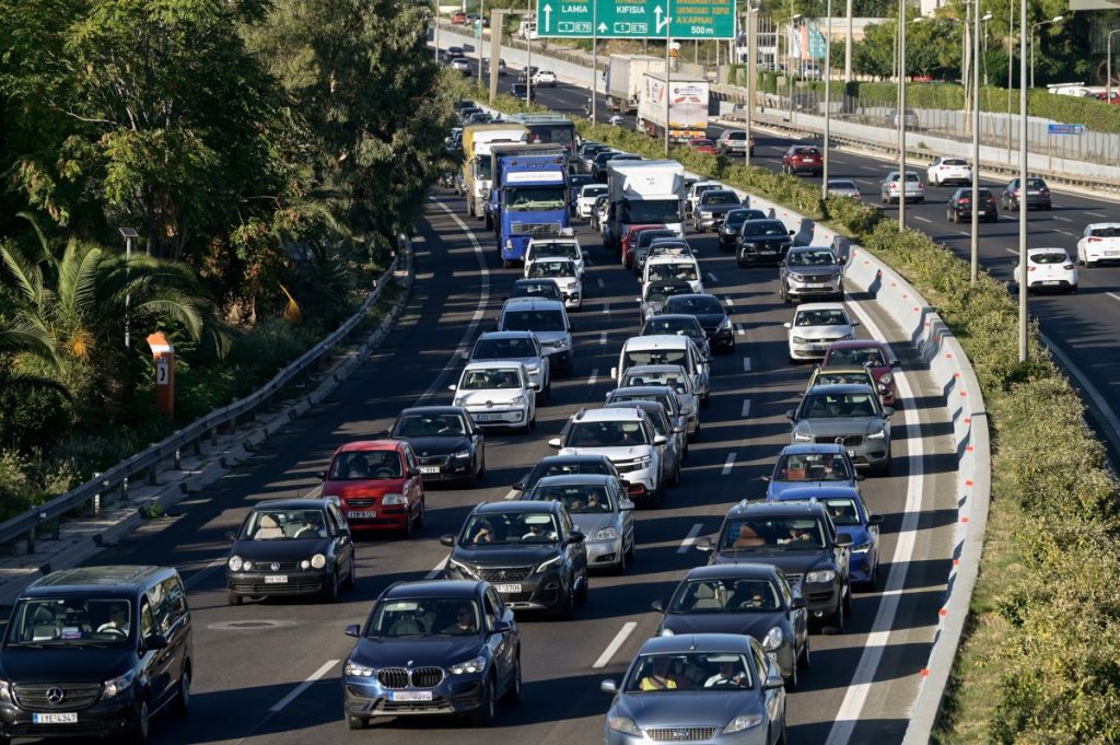 Ουρές χιλιομέτρων στον Κηφισό – Τροχαίο στο ύψος της Δυρραχίου (χάρτης) (upd)