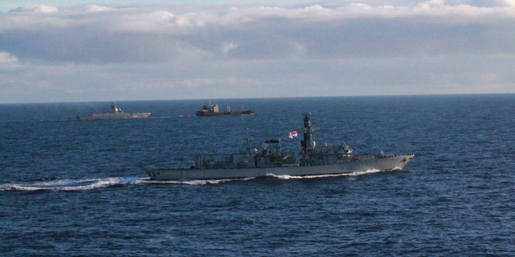 Admiral Gorshkov: «Υπό το βλέμμα» του Royal Navy η ρωσική φρεγάτα περνάει κοντά από τις βρετανικές ακτές