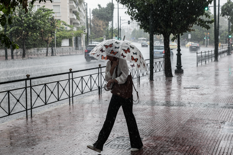 Καιρός: Βροχές σε μεγάλο μέρος της χώρας σήμερα – Η πρόγνωση της ΕΜΥ