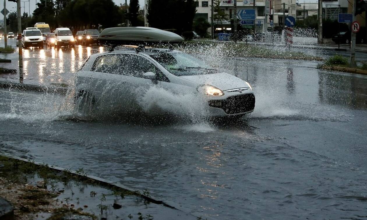 Κακοκαιρία: Διακοπή κυκλοφορίας στην επαρχιακή οδό Αλεποχωρίου – Σκίνου