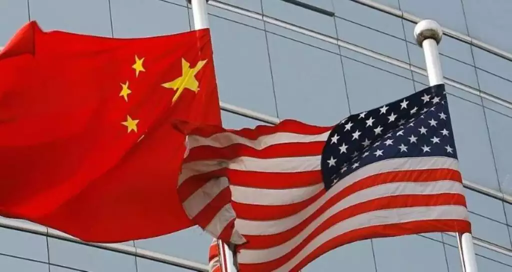 Οι ΗΠΑ παρακολουθούν ένα «ύποπτο κινεζικό αερόστατο επιτήρησης» σε μεγάλο υψόμετρο πάνω από τη χώρα