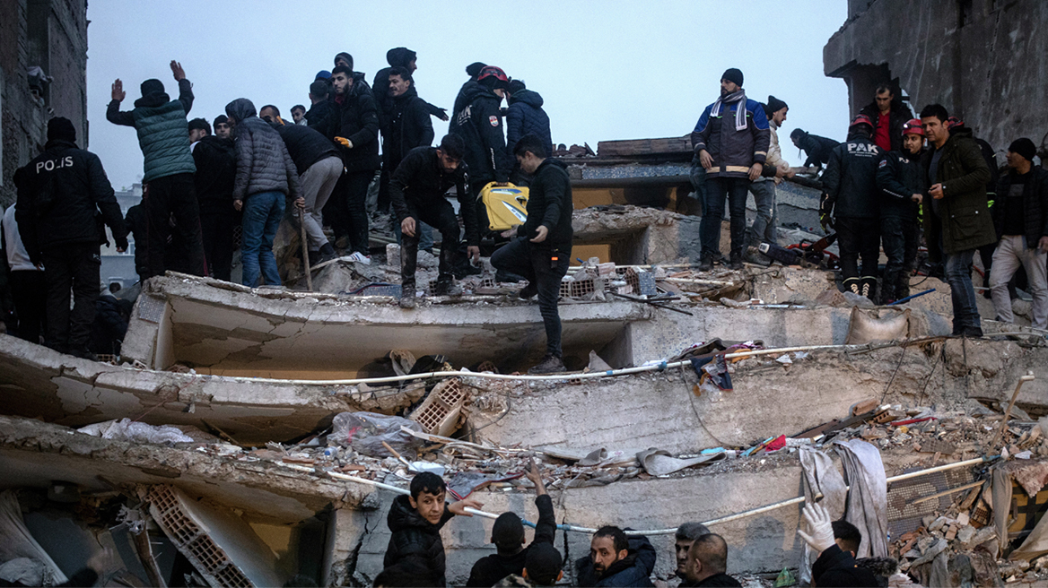 Σεισμός σε Τουρκία-Συρία: Ξεπερνούν τους 23.000 οι νεκροί – «Σβήνουν« οι ελπίδες για τους αγνοούμενους
