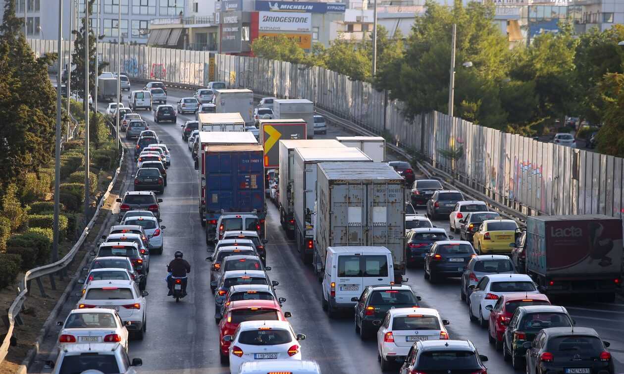 Δείτε σε ποιους δρόμους της Αττικής υπάρχει αυξημένη κίνηση (χάρτης)