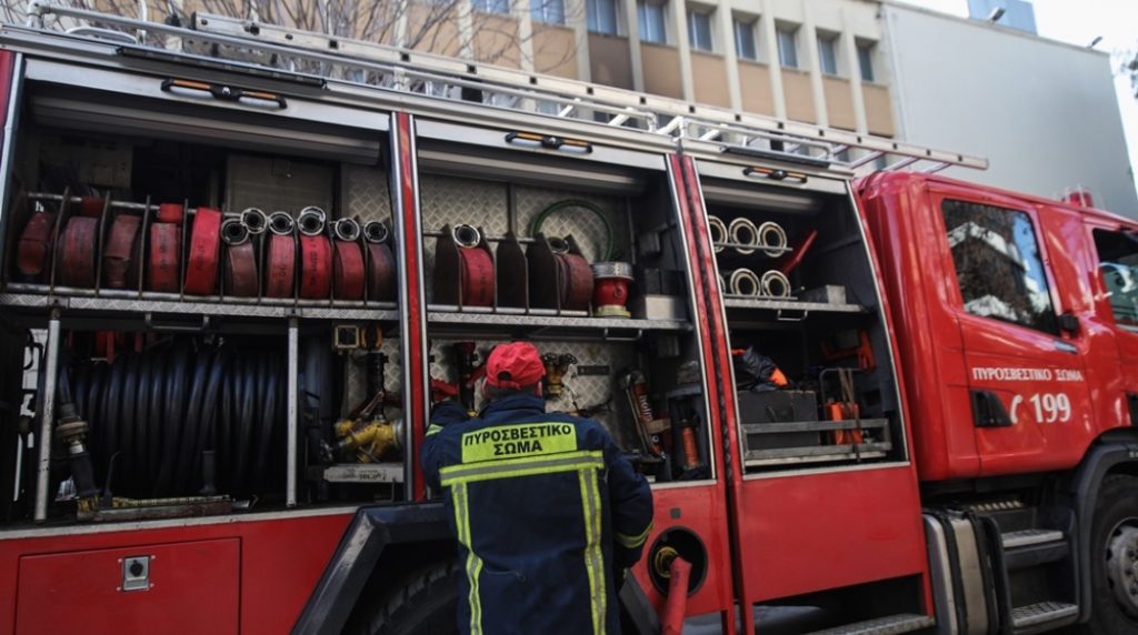 Φωτιά σε μονοκατοικία στα Γρεβενά – Απανθρακωμένος βρέθηκε ηλικιωμένος