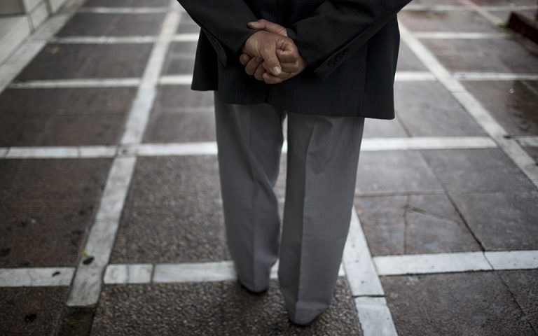 Συνταξιούχοι: Αναλυτικός οδηγός για το έκτακτο επίδομα – Ποιοι και πότε θα το λάβουν