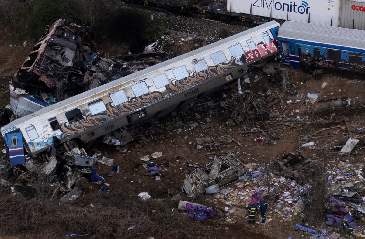 Σχεδόν δυο 24ωρα μετά και ακόμα δεν έχουμε μάθει πόσοι άνθρωποι επέβαιναν στο μοιραίο τρένο