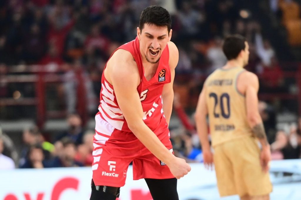 Euroleague: Ο Ολυμπιακός «λύγισε» τη Μπαρτσελόνα στο ΣΕΦ και επέστρεψε στην κορυφή (77-70)