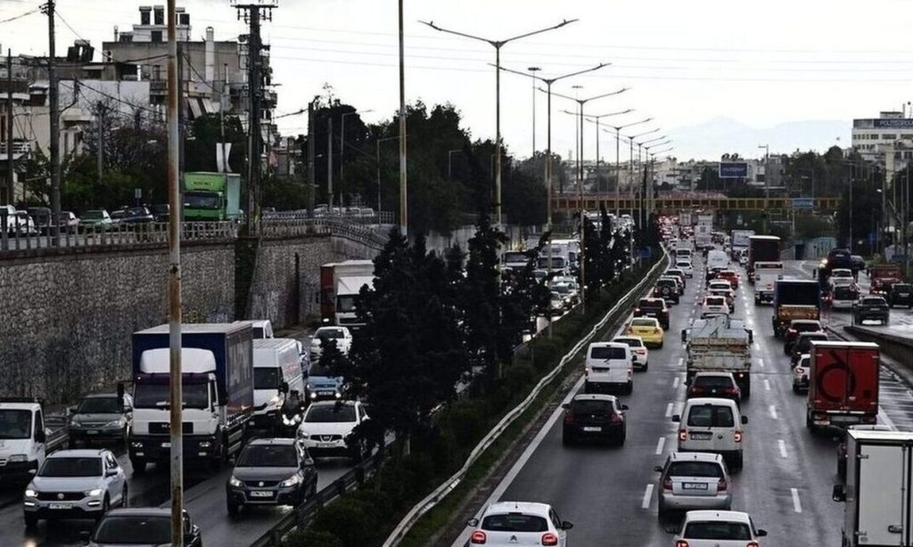 Δείτε σε ποιους δρόμους της Αττικής υπάρχει αυξημένη κίνηση – Πού έχει μποτιλιάρισμα (χάρτης) (upd)