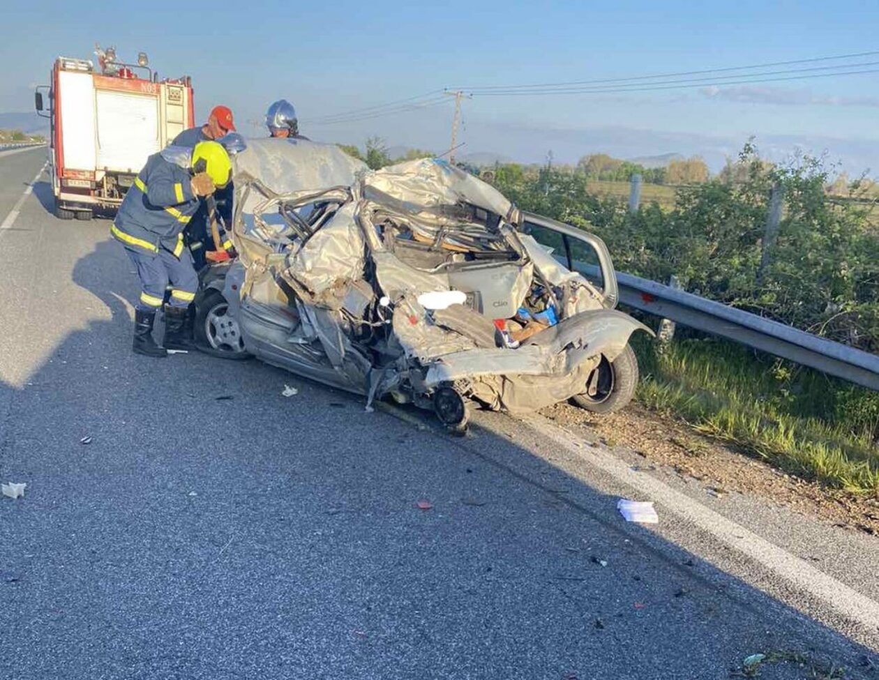 Τρίκαλα: Θρήνος για τον 38χρονο λοχία και τη σύζυγο του που σκοτώθηκαν σε τροχαίο