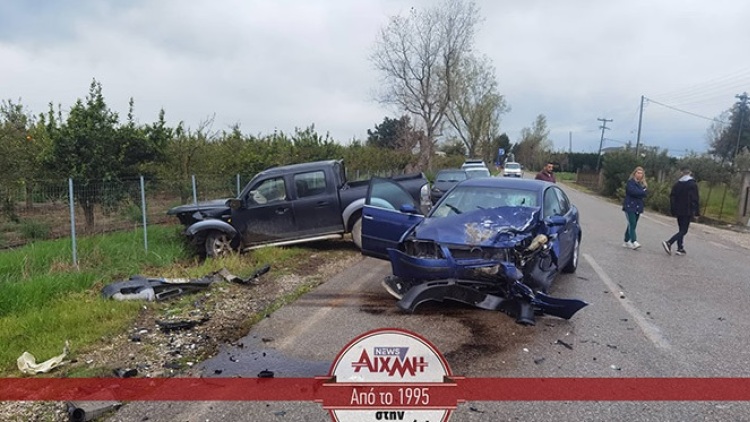 Θανατηφόρο τροχαίο στο Νεοχώρι Μεσολογγίου – Νεκρός 65χρονος που έπεσε με το ΙΧ του σε σταθμευμένο αγροτικό