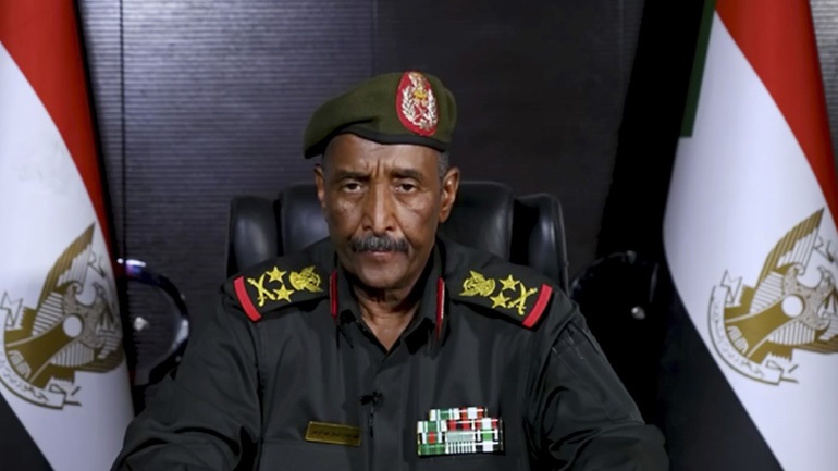 Σουδάν: Ο στρατηγός Φάταχ αλ Μπουρχάν ενέκρινε την παράταση της κατάπαυσης του πυρός