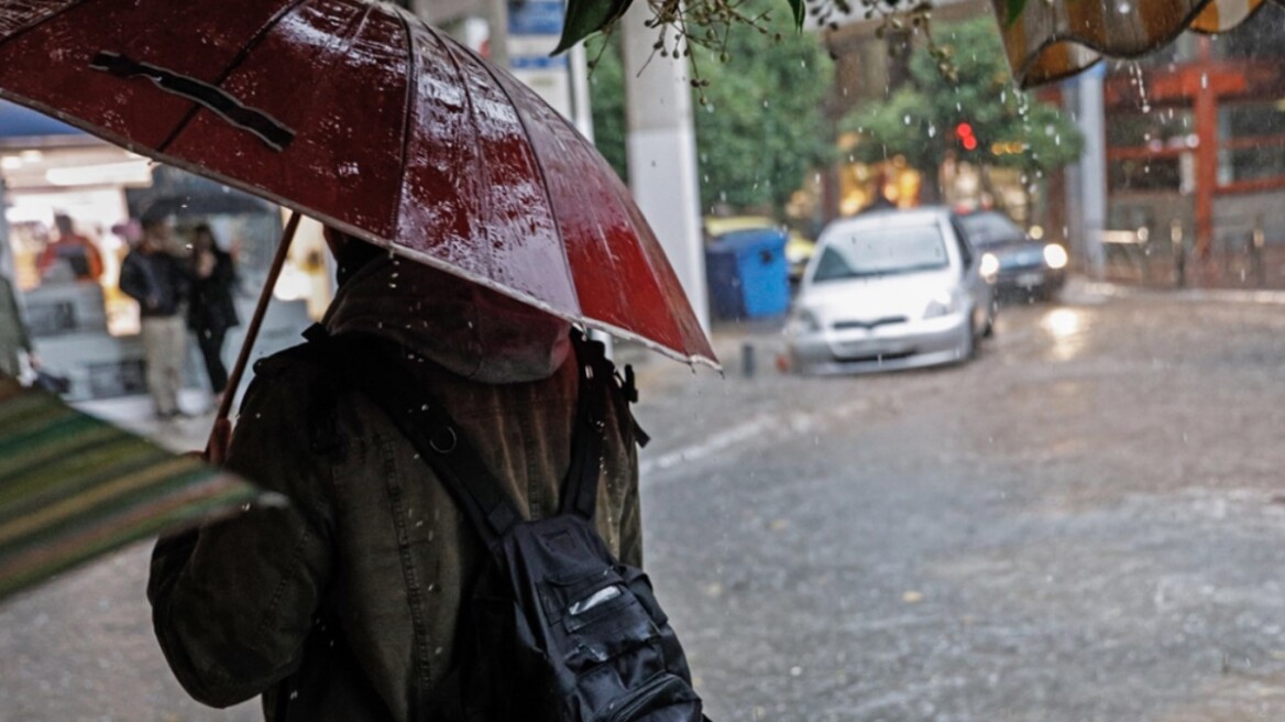 Καιρός: Βροχές και καταιγίδες σήμερα ακόμα και στην Αττική – Αναλυτική πρόγνωση