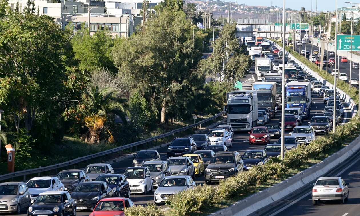 Δείτε σε ποιους δρόμους της Αττικής έχει αυξημένη κίνηση – Στο «κόκκινο» ο Κηφισός (χάρτης)