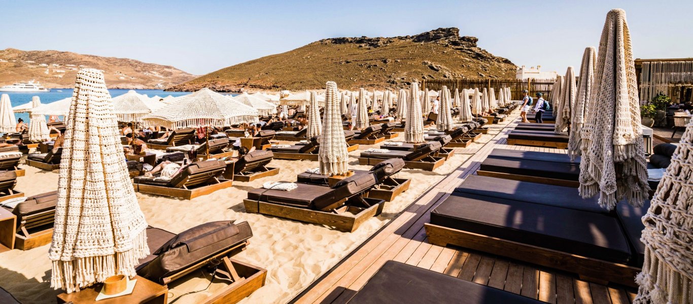 Μύκονος: Μπήκαν οι μπουλντόζες στο beach bar Principote (βίντεο)