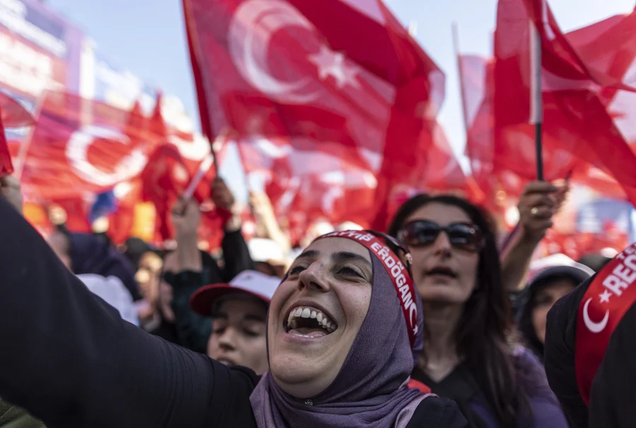 Έκλεισαν οι κάλπες στην Τουρκία – Πότε αναμένονται τα πρώτα αποτελέσματα