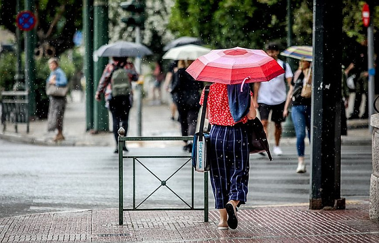 Καιρός: Βροχές σε όλη τη χώρα σήμερα – Πότε θα υποχωρήσει η κακοκαιρία