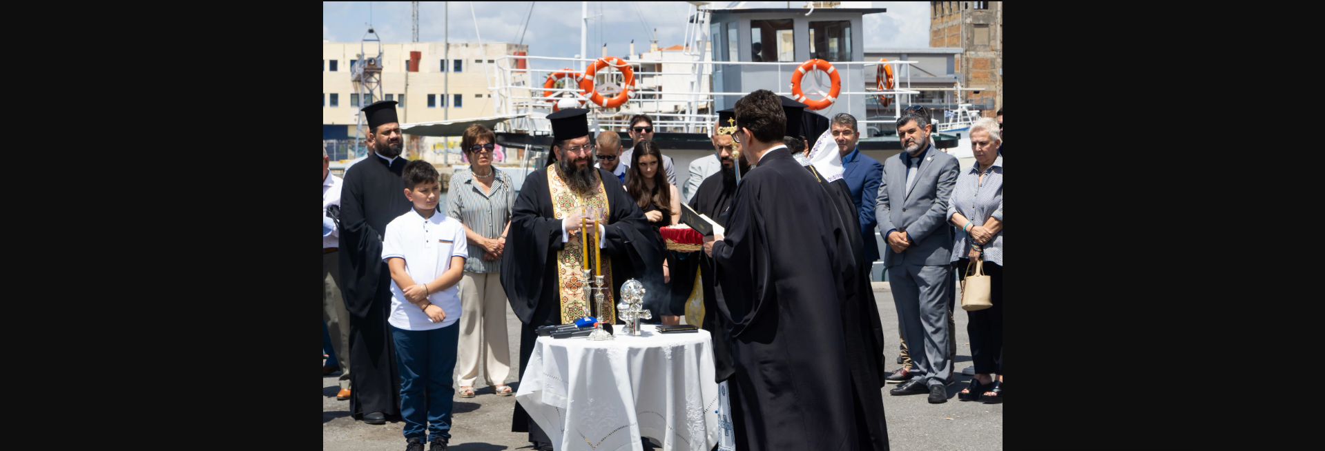 Ναυάγιο στην Πύλο: Τρισάγιο για τα θύματα στο λιμάνι της Καλαμάτας