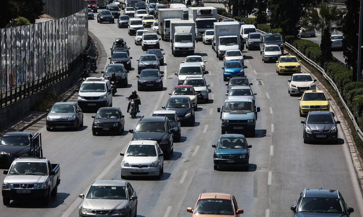 Δείτε σε ποιους δρόμους της Αττικής υπάρχει αυξημένη κίνηση