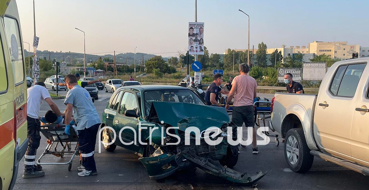 Σφοδρή σύγκρουση οχημάτων στην Πατρών-Πύργου – Δύο τραυματίες