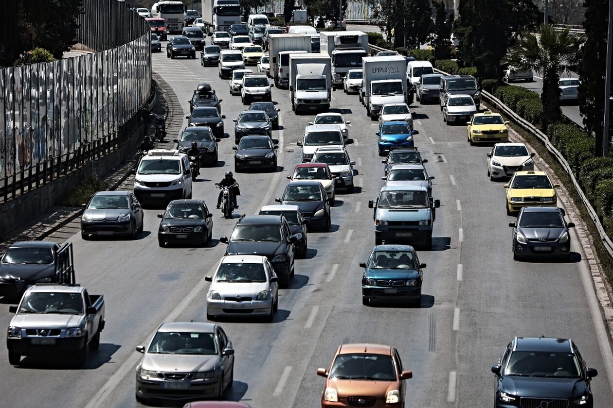 Αυξημένη η κίνηση στους δρόμους αυτή την ώρα – Που θα συναντήσετε προβλήματα