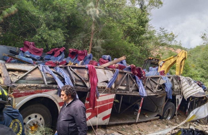 Μεξικό: Τους 29 έφτασαν οι νεκροί από την πτώση λεωφορείου σε γκρεμό