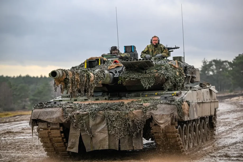 Βίντεο: Ουκρανοί εγκατέλειψαν δύο άρματα μάχης στο Ορεχόβο