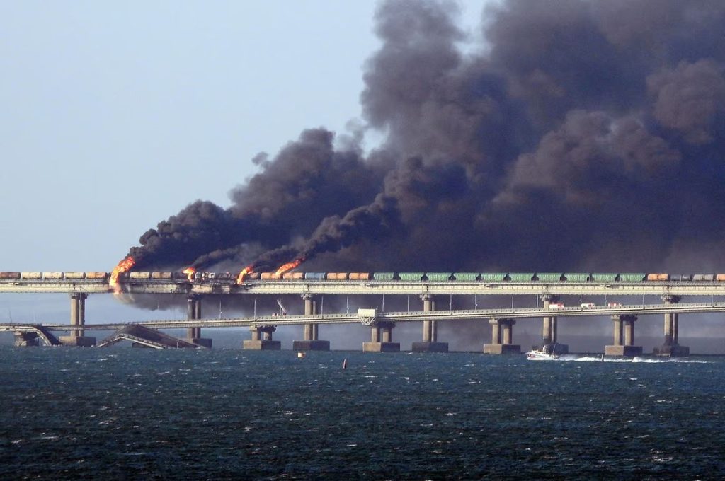 CNN: Αυτές είναι οι μεγαλύτερες ουκρανικές «νίκες» – Το Κίεβο αναλαμβάνει την ευθύνη για την έκρηξη στη γέφυρα της Κριμαίας