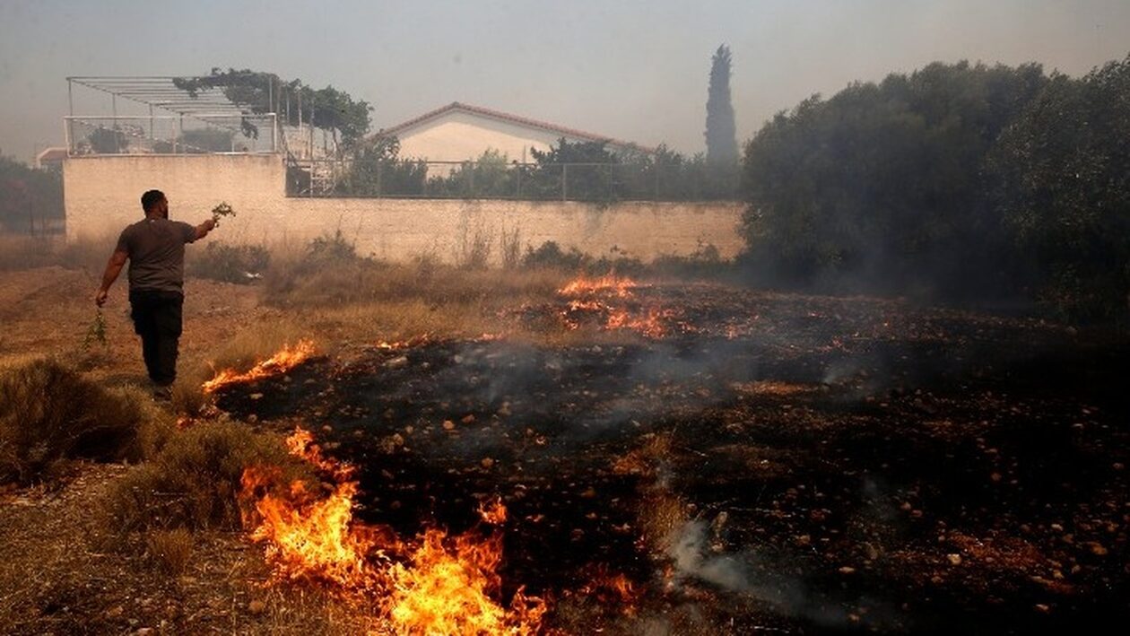 Φωτιές: Επιδείνωση των πυρομετεωρολογικών συνθηκών από το πρωί της Τρίτης (18/7)