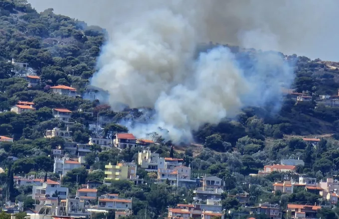 Εύβοια: Πυρκαγιά ξέσπασε στο Λυκόρεμα του Δήμου Καρύστου