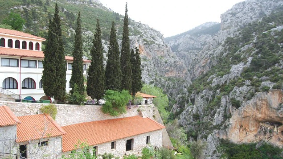 Ειδική μονάδα του στρατού επιχειρεί στην Ιερά Μονή Κλειστή Κλειστών – Βρέθηκε νάρκη του Β’ Παγκοσμίου Πολέμου