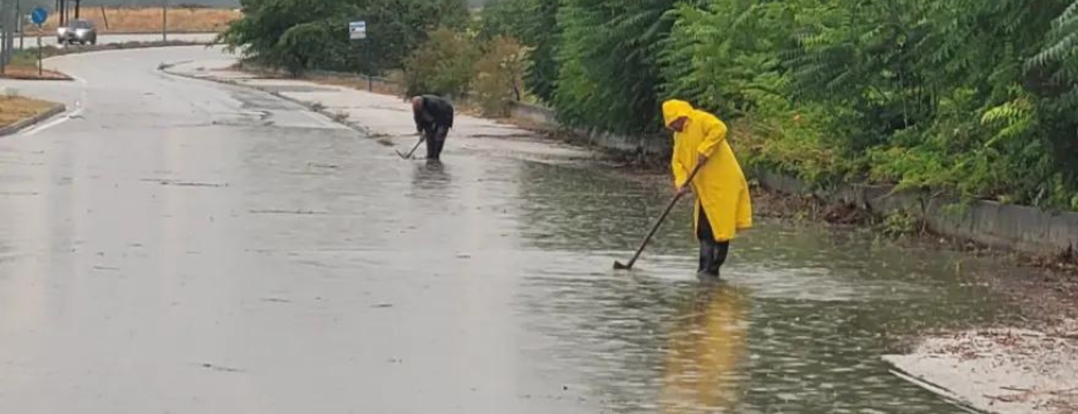 Κάτοικος στη Χάλκη Λάρισας: «Όλοι οι κάτοικοι είναι εγκλωβισμένοι – Μας είπαν να φύγουμε χωρίς σχέδιο»