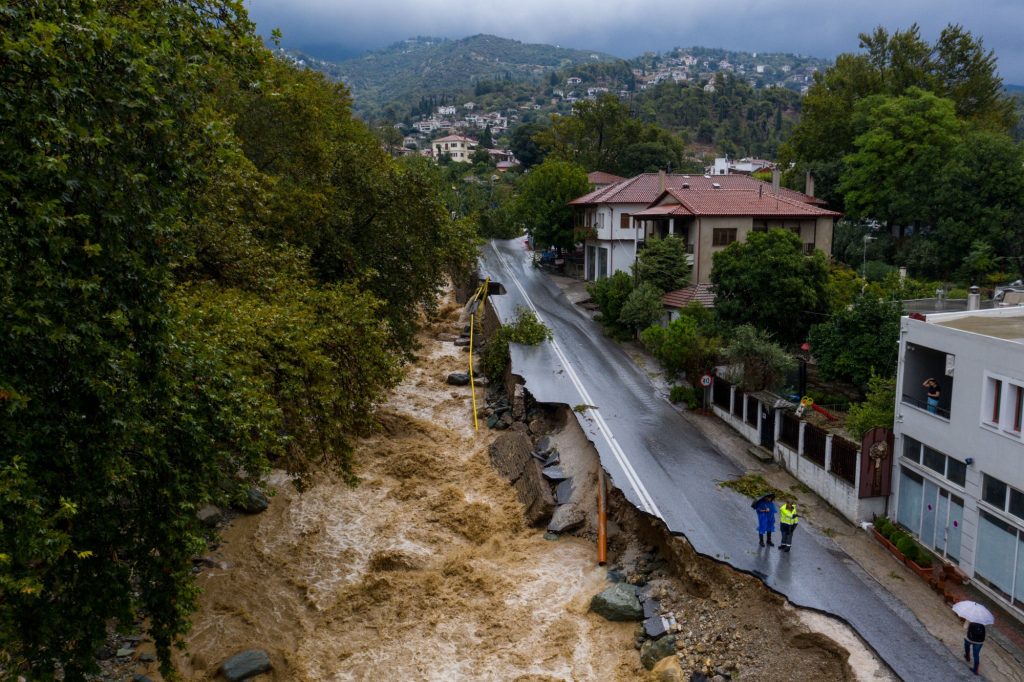 Τραγωδία: Δύο ακόμη νεκρές γυναίκες στην Καρδίτσα από την κακοκαιρία – 6 άνθρωποι επιβεβαιωμένα νεκροί – Αγνοούνται άλλοι 150-300!