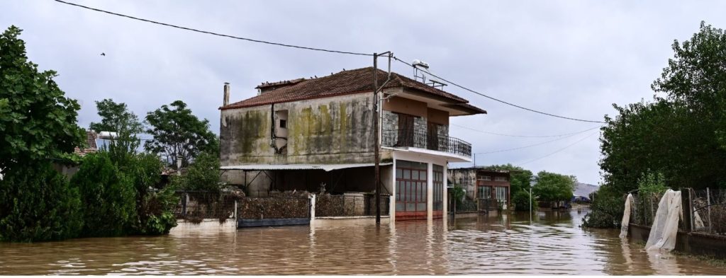 Πυροσβεστική: Έκκληση προς τους πολίτες να μην πετούν drones πάνω από τις πληγείσες περιοχές της κακοκαιρίας