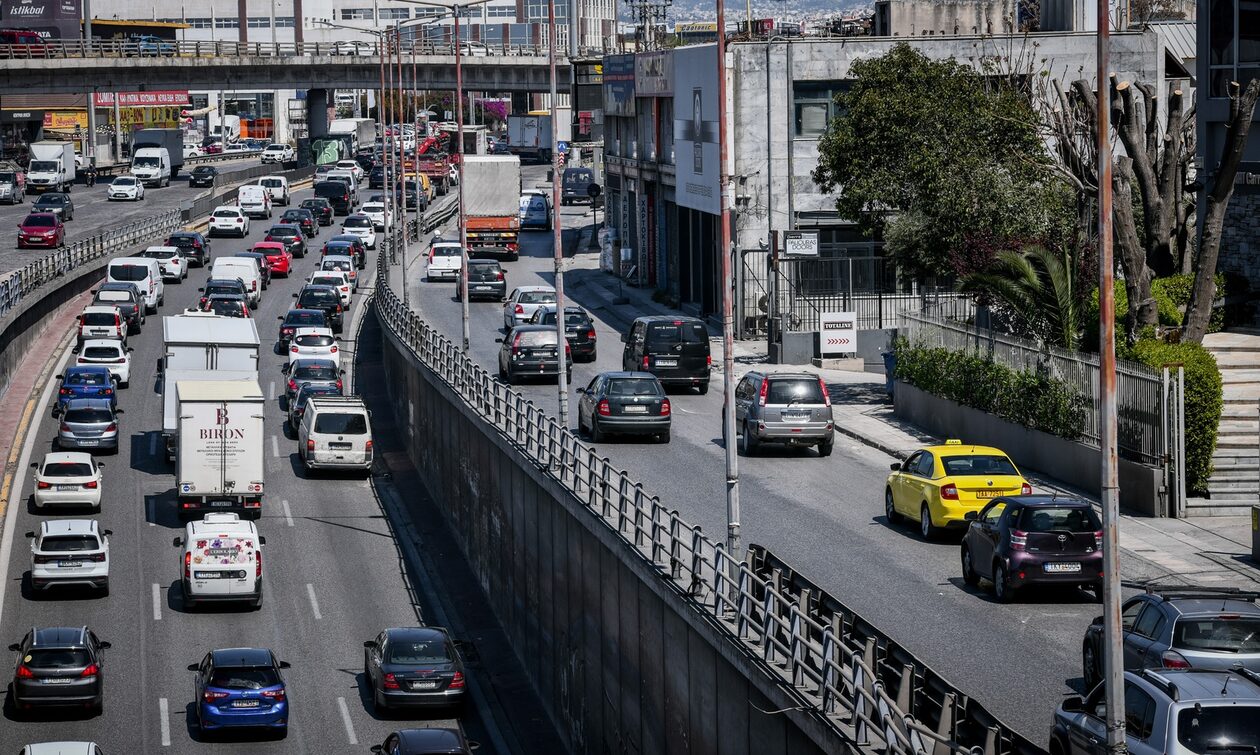 Αυξημένη η κίνηση στους δρόμους της Αττικής – Πού υπάρχει μποτιλιάρισμα (χάρτης)