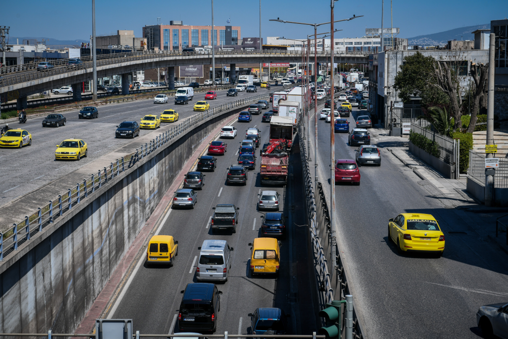 Αυξημένη η κίνηση στους δρόμους της Αττικής – Ποιους να αποφύγετε(upd)