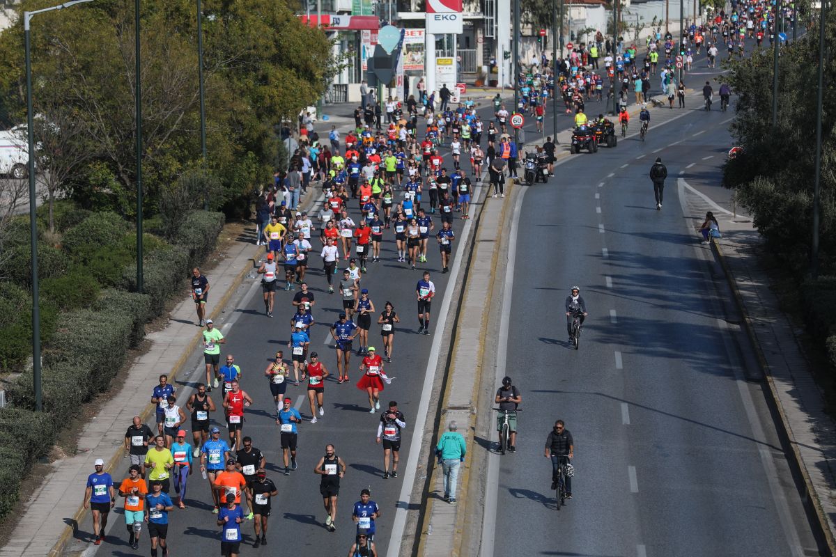 40ος Αυθεντικός Μαραθώνιος Αθήνας: Αποκαταστάθηκε η κυκλοφορία των οχημάτων στο κέντρο της πρωτεύουσας