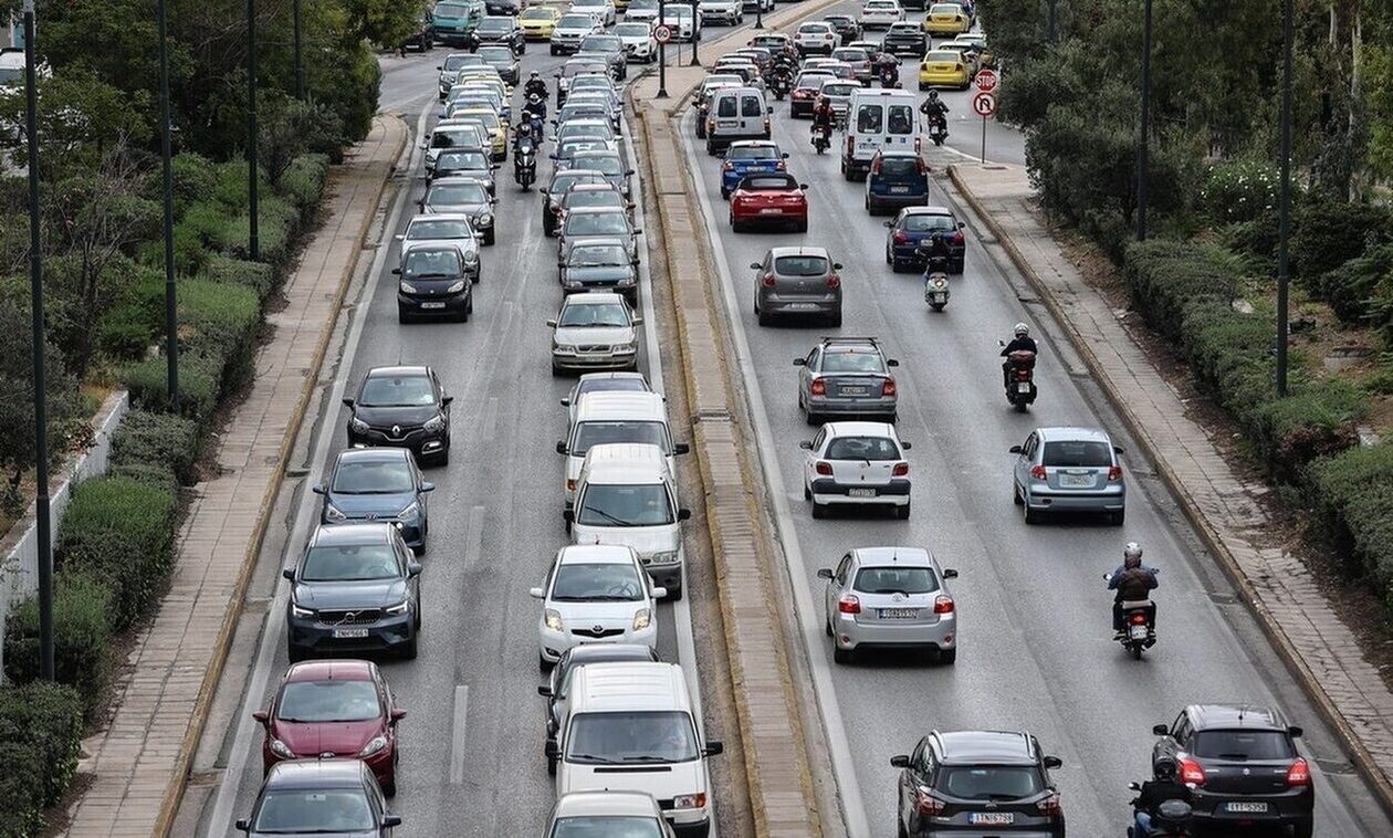 Αυξημένη η κίνηση στους δρόμους της Αττικής – Ποιοι είναι στο «κόκκινο» (χάρτης)