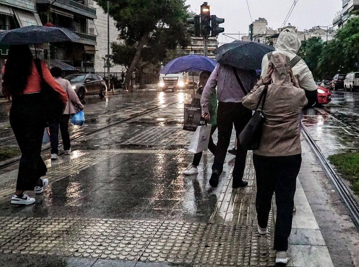 Ο καιρός αύριο: Σε ποιες περιοχές θα βρέχει – Αναλυτικά η πρόγνωση της ΕΜΥ για όλη τη χώρα