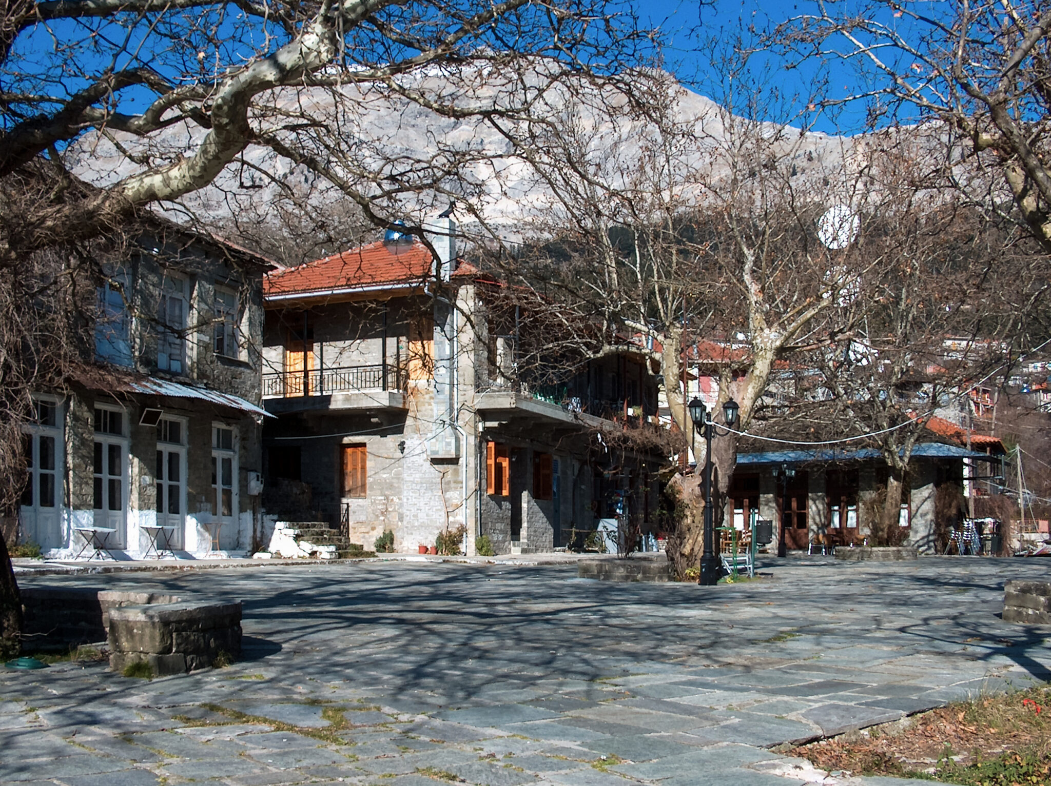 Βουργαρέλι: Το ορεινό χωριό στις παρυφές των Τζουμέρκων που εντυπωσιάζει τους επισκέπτες με την ομορφιά του