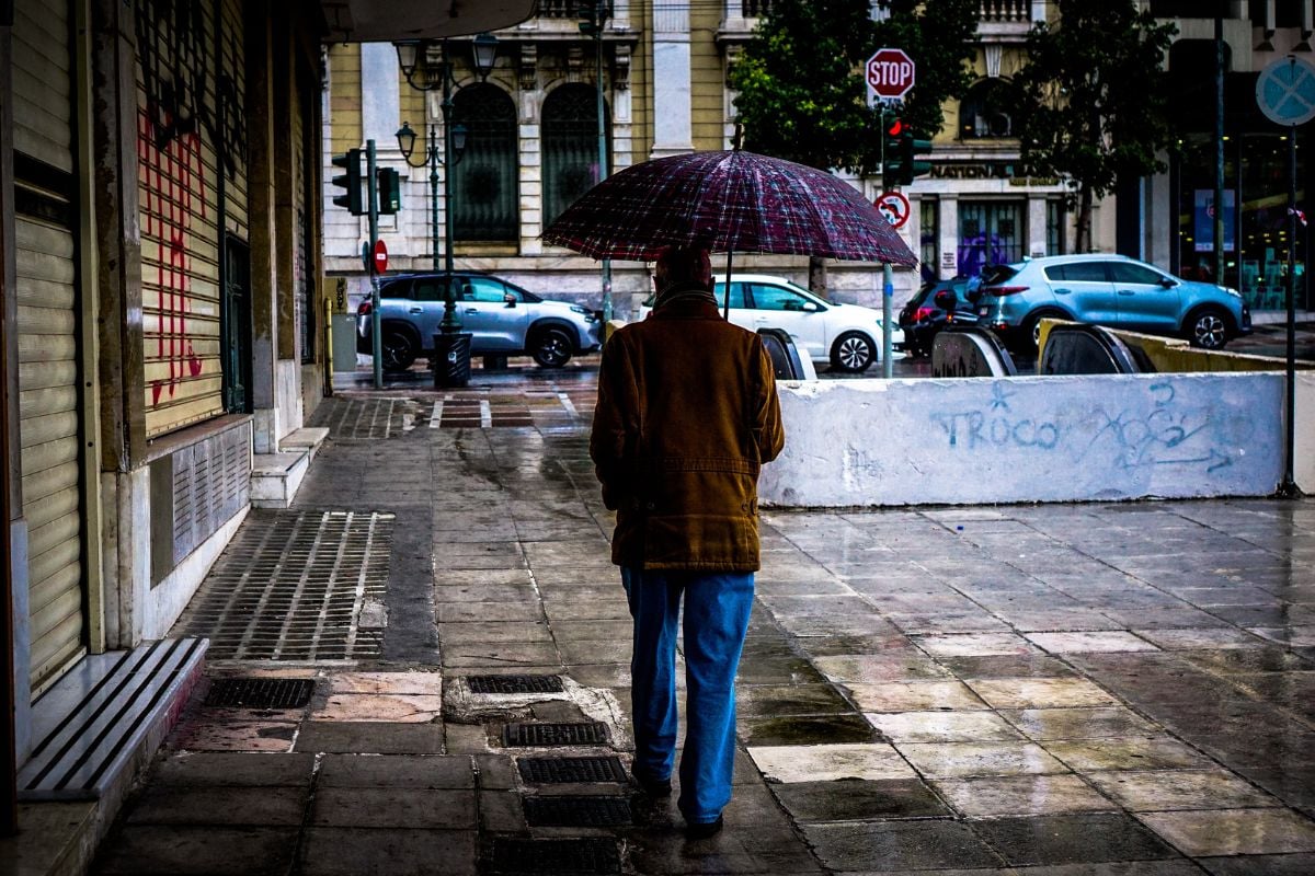 Σε νέα επικαιροποίηση του έκτακτου δελτίου προχώρησε η ΕΜΥ – Ποιες περιοχές παραμένουν στο «κόκκινο»