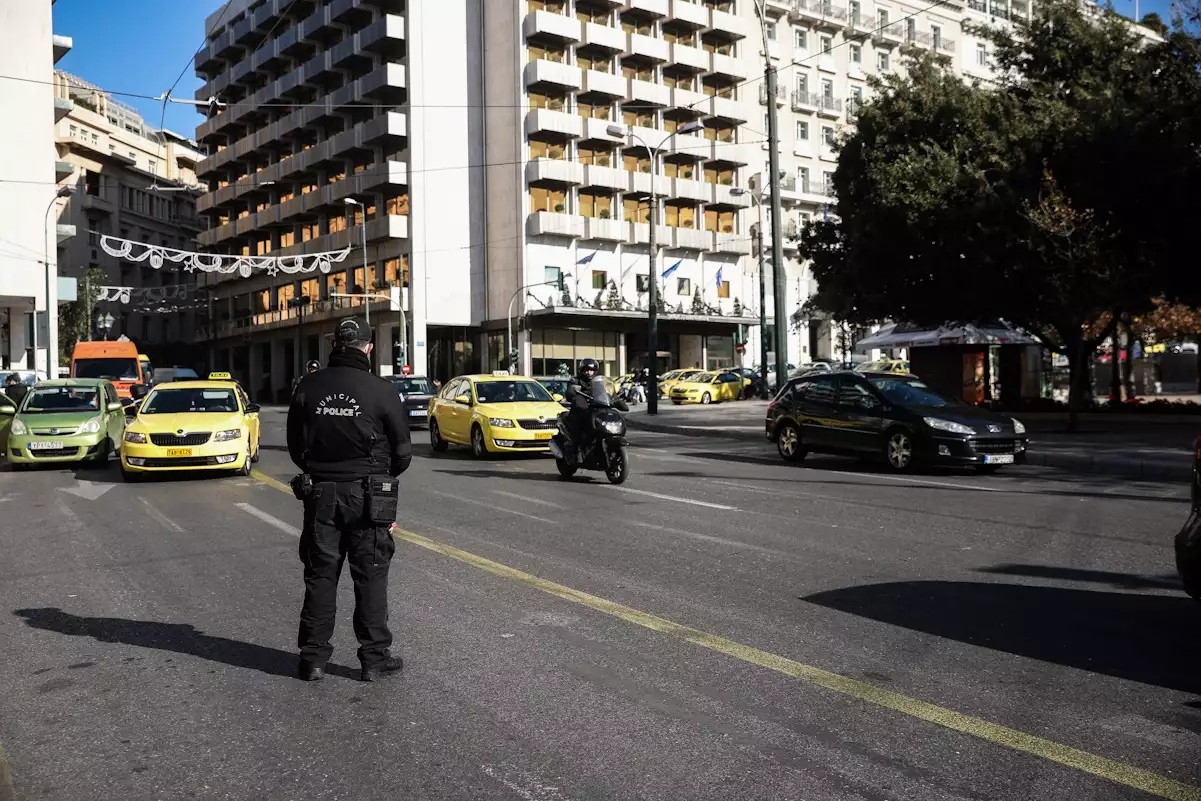 ΕΛ.ΑΣ: Απαγόρευση δημόσιας υπαίθριας συνάθροισης στην πλατεία Συντάγματος από μέλη της συλλογικότητας «Καμία Ανοχή»