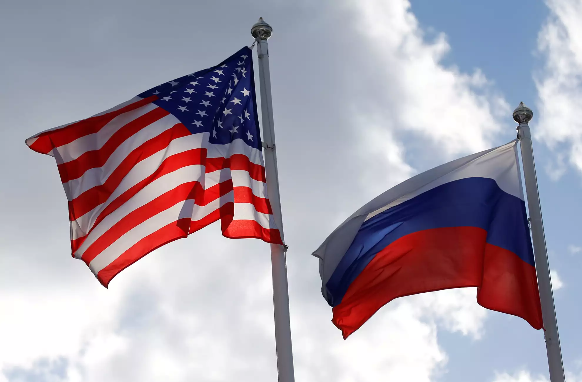Οι ΗΠΑ ανακοινώνουν σήμερα νέες κυρώσεις σε βάρος της Ρωσίας – Βάζουν «στο μάτι» πάνω από 500 οντότητες