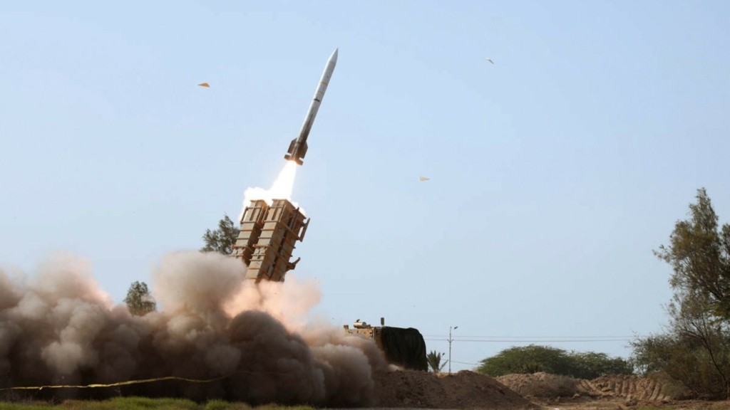Οι ΗΠΑ προειδοποιούν: «Το Ιράν ετοιμάζει 100 πυραύλους κρουζ – Θα χτυπήσει απευθείας στόχους στο Ισραήλ»