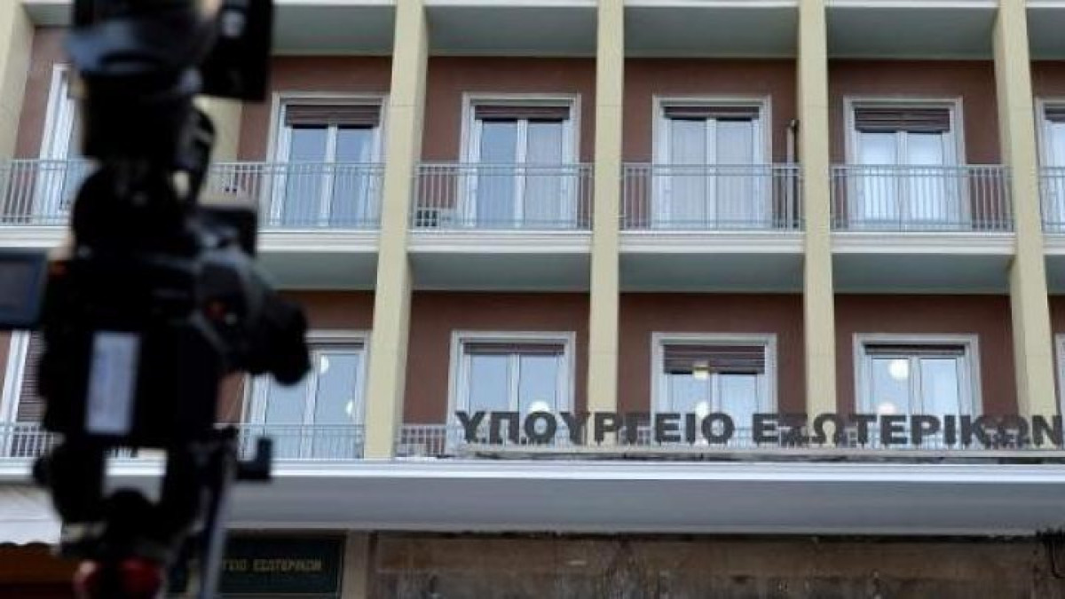 Αναζητούν «ξένη δύναμη» για την κλοπή από το ΥΠΕΣ των άκρως απόρρητων στοιχείων για τις εκλογές