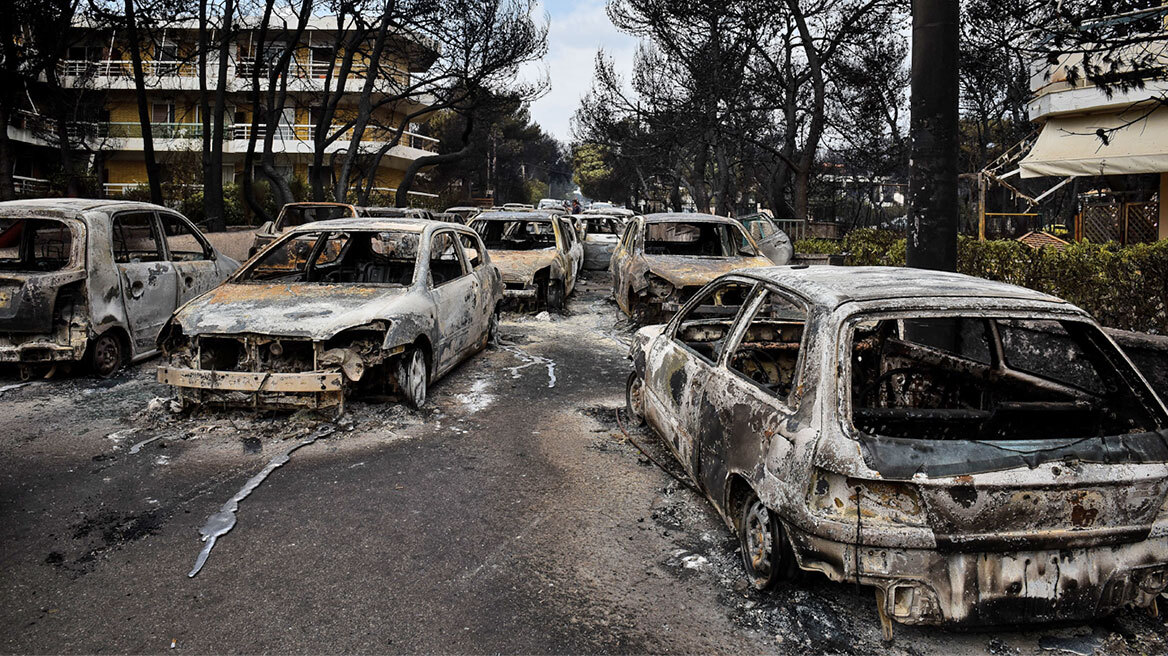 Δίκη φονικής πυρκαγιάς στο Μάτι – Επιζήσασα: «10 ευρώ την ημέρα στοιχίζουν οι ζωές των παιδιών μας»