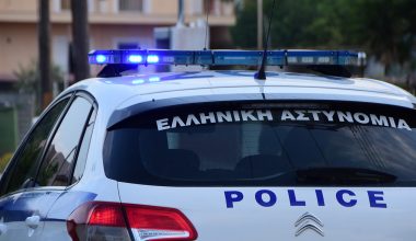 Θεσσαλονίκη: Έκλεψαν χρυσή αλυσίδα από ανήλικη και τσάντα από 61χρονο – Συνελήφθησαν τέσσερα άτομα