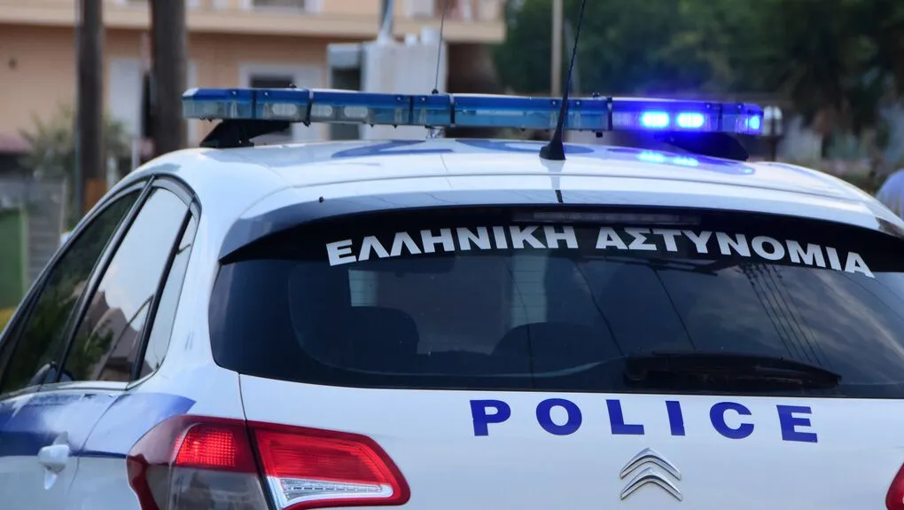 Παγκράτι: Ληστεία υπό την απειλή πριονιού σε περίπτερο (βίντεο)